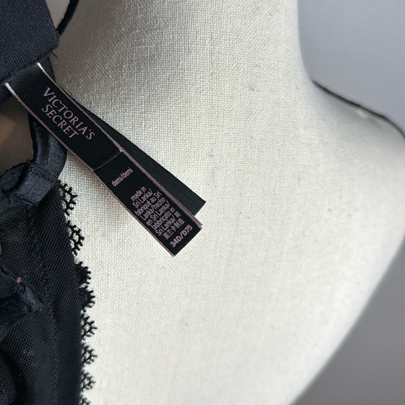 Victoria’s Secret Women’s Black Mesh/Felt Sheer Demi Bra Sz 34D - Picture 4 of 4